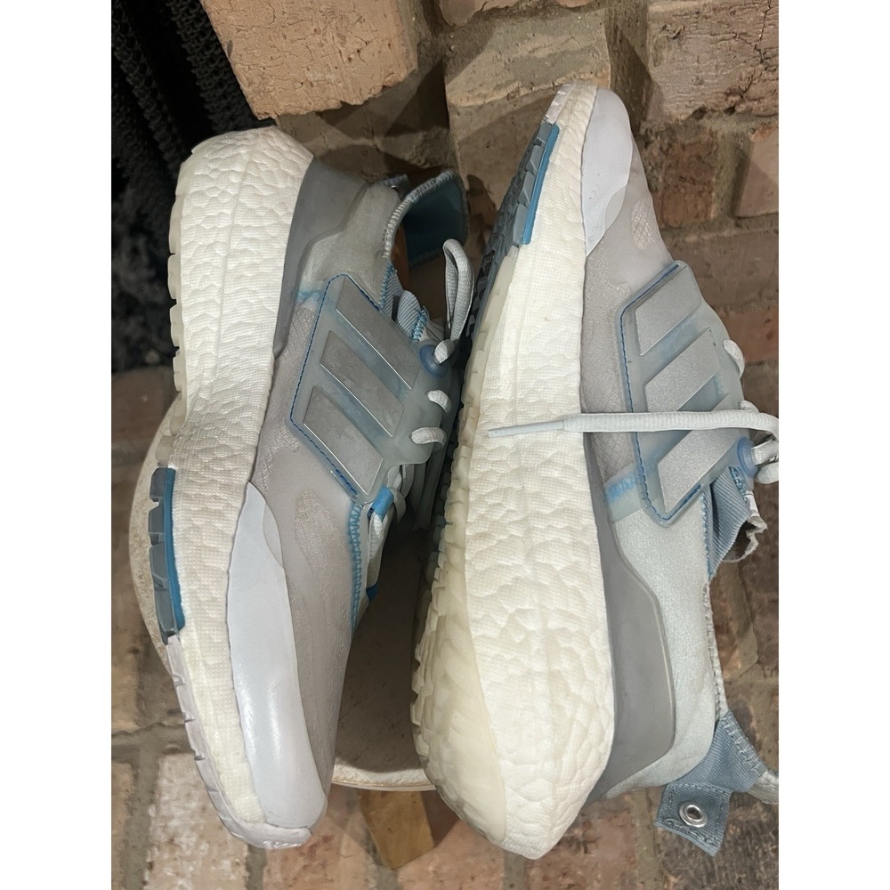 adidas Ultraboost 22 COLD.RDY Women's 9 GX8032 Blue Tint Silver Running Shoes - Picture 5 of 8